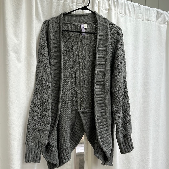 Alya Sweaters - Alya grey cardigan sweater.  Size large
